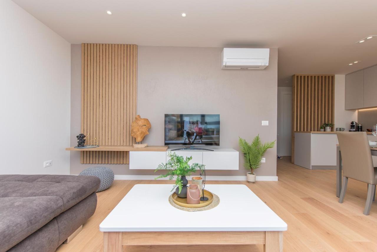 Luxury Apartment See To Sea-Sea&City View Makarska Buitenkant foto